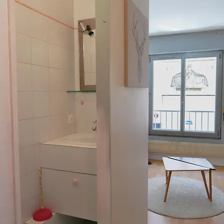 Appartement Cosy Studio Proche Tour Eiffel *